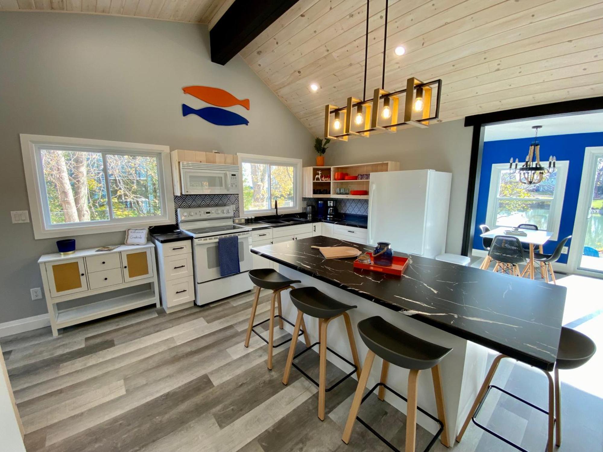 Creekside Cottage - Kayak, Sup, Fishing, Game Room, Steps To The Beach Kingsville Exterior photo