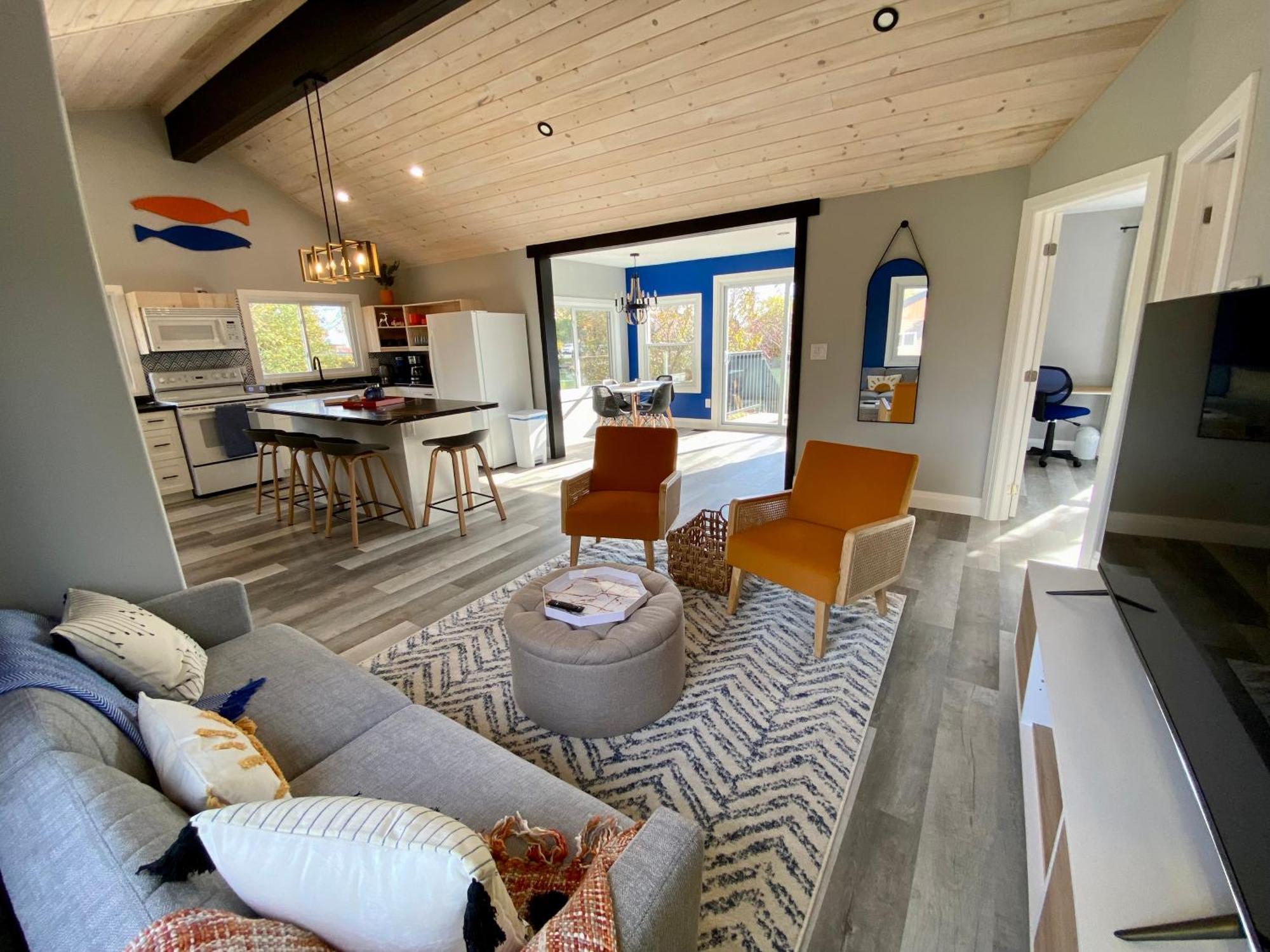 Creekside Cottage - Kayak, Sup, Fishing, Game Room, Steps To The Beach Kingsville Exterior photo